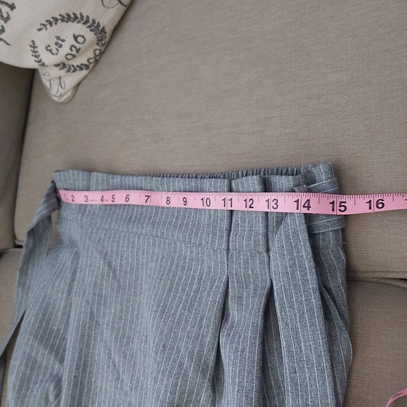 Monk & Lou gray pencil skirt pin stripes sash - Picture 11 of 12